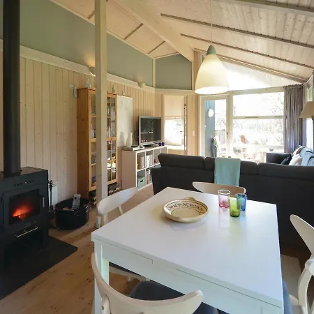 Three-bedroom Holiday In Hébergement de vacances Ebeltoft